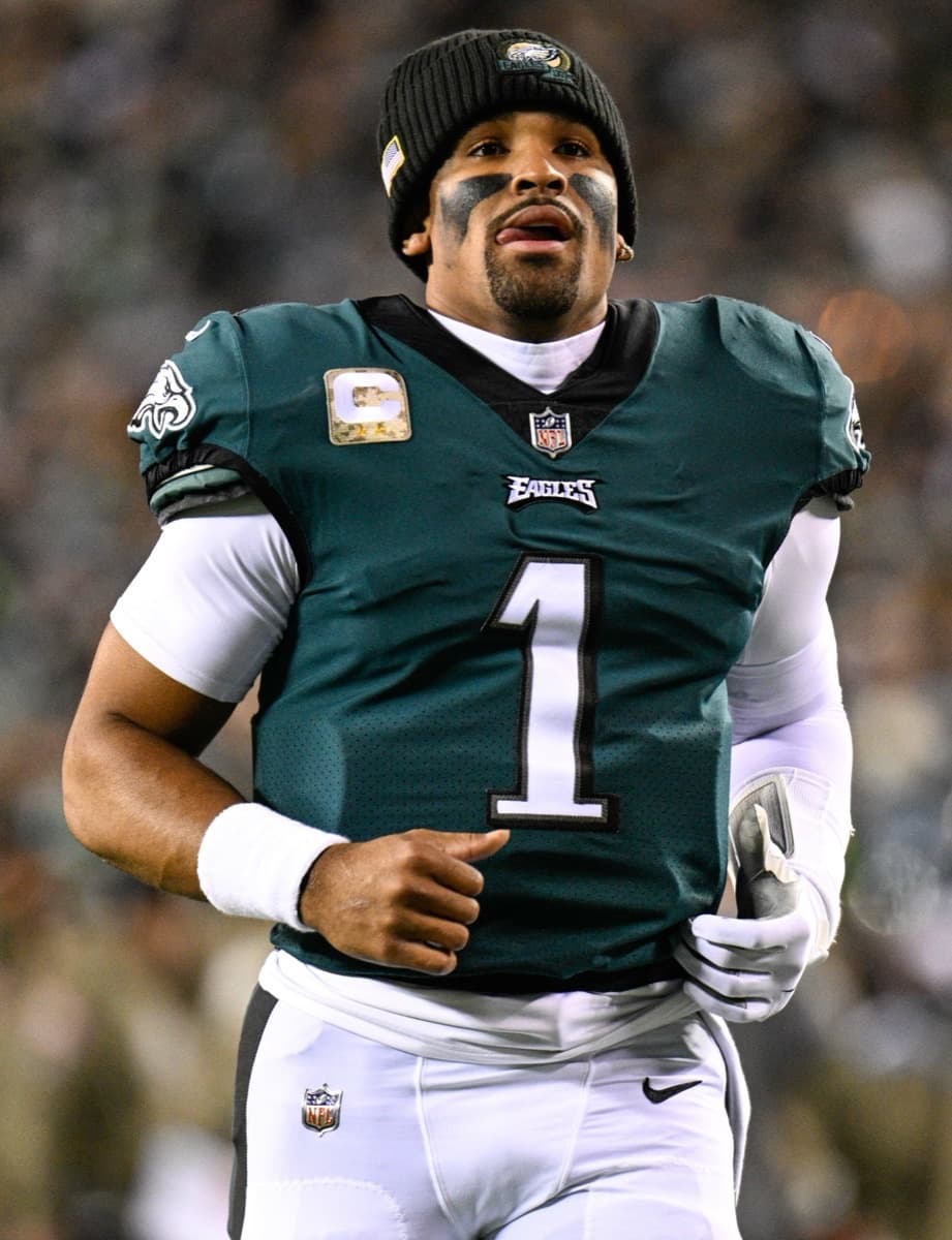 Jalen Hurts in an Eagles uniform.